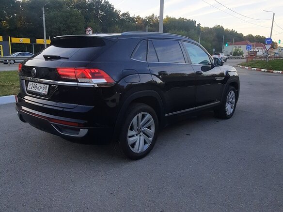 2020 Volkswagen Atlas Cross Sport I, чёрный, 2250000 рублей - вид 3