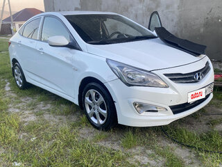 2015 Hyundai Solaris I Рестайлинг, белый, 770000 рублей, вид 2