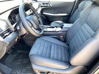 2026 Mitsubishi Outlander IV Рестайлинг, серый, 5400031 рублей, вид 4
