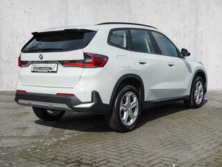 2023 BMW X1 18i sDrive III (U11/U12), белый, 3489706 рублей, вид 4