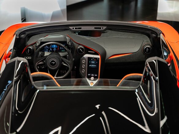 2026 McLaren 750S, оранжевый, 42900000 рублей - вид 29