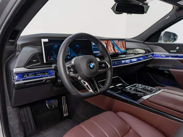 2025 BMW 7 серии 740d xDrive VII (G70), серый - вид 12