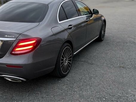 2017 Mercedes-Benz E-Класс 200 V (W213, S213, C238), серый, 2900000 рублей, вид 5