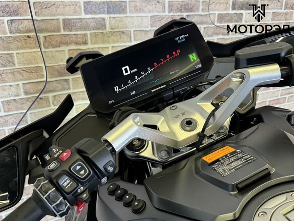 2025 BMW R 1300 RT, чёрный, 2995000 рублей - вид 19