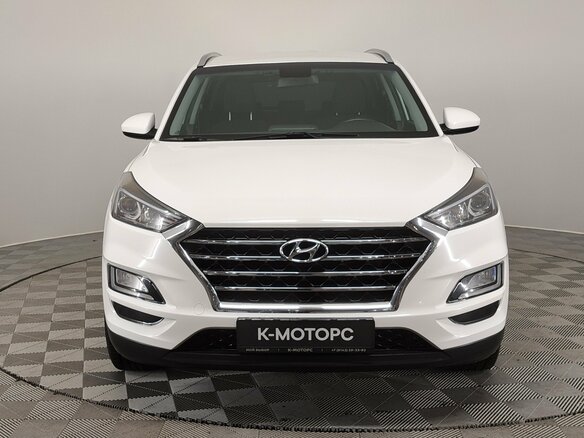 2019 Hyundai Tucson III Рестайлинг, белый, 2430000 рублей - вид 1