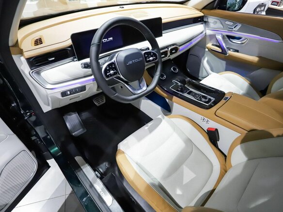 2026 Jetour X70+ I Рестайлинг, зелёный, 3399000 рублей - вид 9