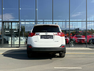 2013 Toyota RAV4 IV (XA40), белый, 1610000 рублей, вид 4