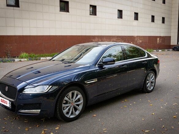 2017 Jaguar XF II, синий, 3500000 рублей - вид 26