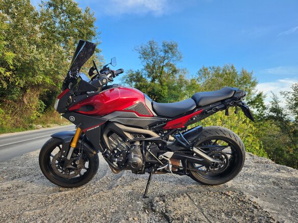 2015 Yamaha MT-09 Tracer (FJ-09), пурпурный, 850000 рублей - вид 13