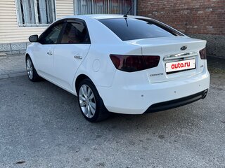 2009 Kia Cerato 5-speed II, белый, 735000 рублей, вид 5