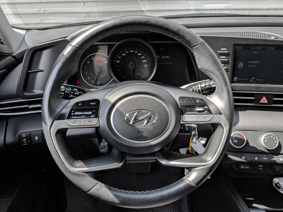 2022 Hyundai Elantra VII (CN7), зелёный, 1920000 рублей - вид 19