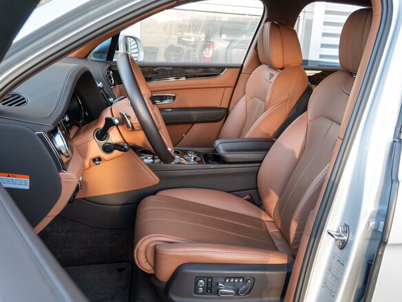 2019 Bentley Bentayga I, серый, 13200000 рублей - вид 8