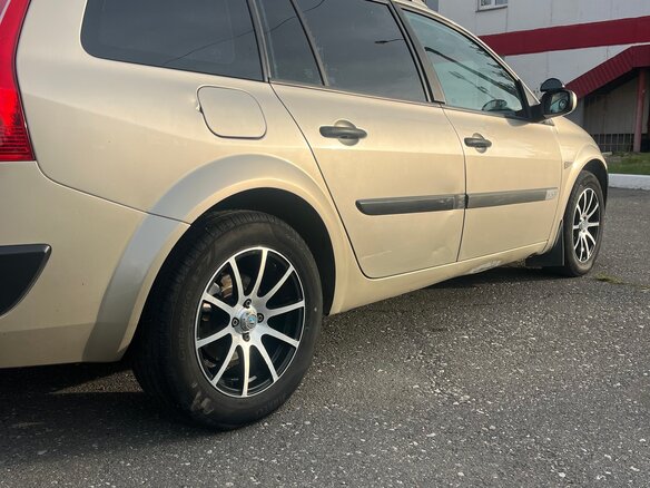 2007 Renault Megane II Рестайлинг, бежевый, 520000 рублей - вид 6