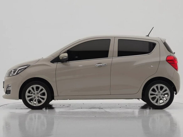 2021 Chevrolet Spark IV Рестайлинг, бежевый, 840017 рублей - вид 1