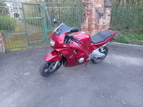 1995 Honda CBR 600F, красный, 285000 рублей, вид 5