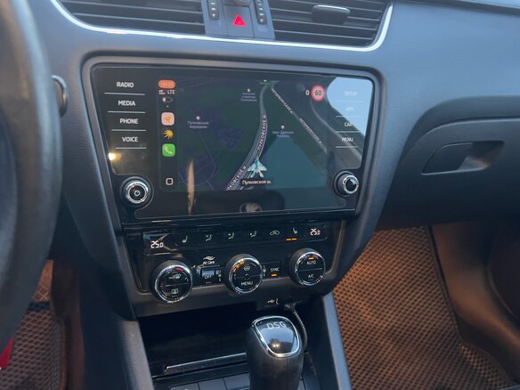 2019 Skoda Octavia III (A7) Рестайлинг, зелёный, 1650000 рублей - вид 9