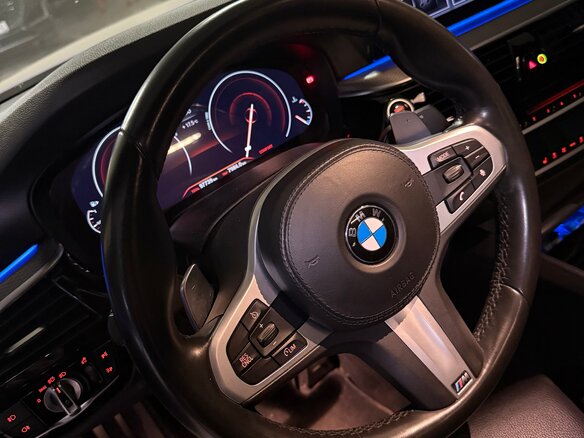 2018 BMW 5 серии 540i xDrive VII (G30/G31/G38), белый - вид 8