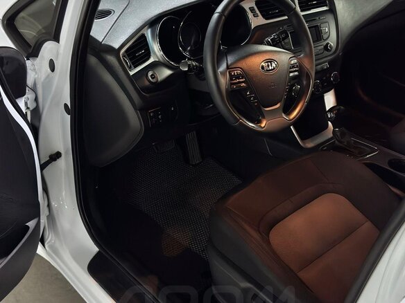 2012 Kia Ceed II, белый - вид 11