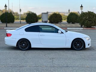 2012 BMW 3 серии 320d V (E90/E91/E92/E93) Рестайлинг, белый, 1390000 рублей, вид 5