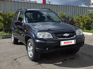 2010 Chevrolet Niva I Рестайлинг, чёрный, 445000 рублей, вид 2