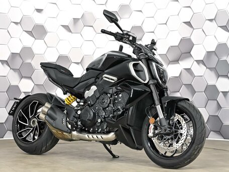 2024 Ducati Diavel V4, чёрный, 2549000 рублей, вид 1