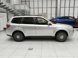 2012 Subaru Forester III Рестайлинг, серебристый, 1299000 рублей, вид 4