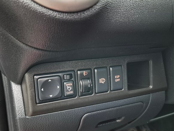 2013 Nissan Note I Рестайлинг, красный, 460000 рублей - вид 20