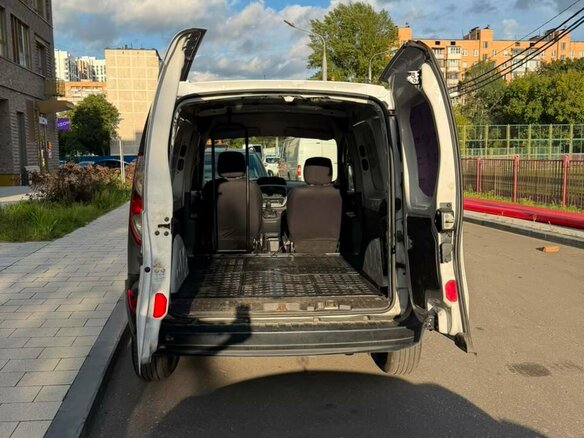 2014 Renault Kangoo II Рестайлинг, белый, 750000 рублей - вид 8