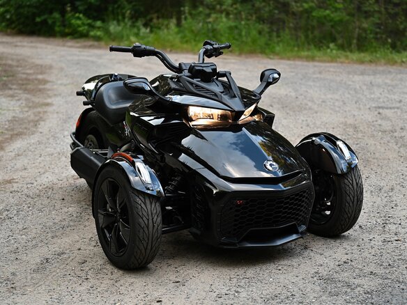 2023 BRP Can-Am Spyder, чёрный, 1800000 рублей - вид 10