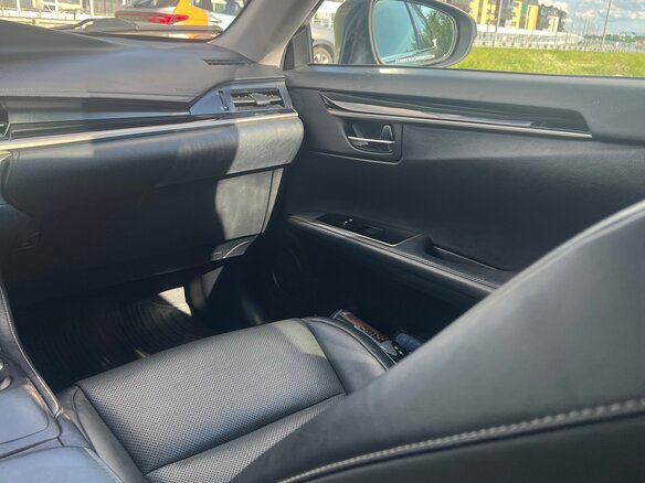 2017 Lexus ES 200 VI Рестайлинг, чёрный, 2400000 рублей - вид 16