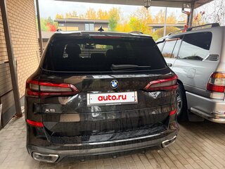 2020 BMW X5 M50d IV (G05/G18), чёрный, 7100000 рублей, вид 3