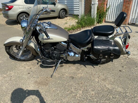 2005 Yamaha XVS400 Drag Star, бежевый, 380000 рублей