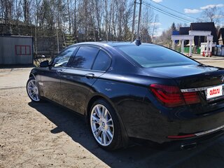 2012 BMW 7 серии 750i xDrive V (F01/F02/F04) Рестайлинг, синий, 2350000 рублей, вид 5