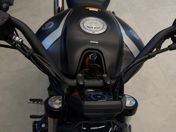 2026 Benelli 502 C, чёрный, 599000 рублей - вид 8