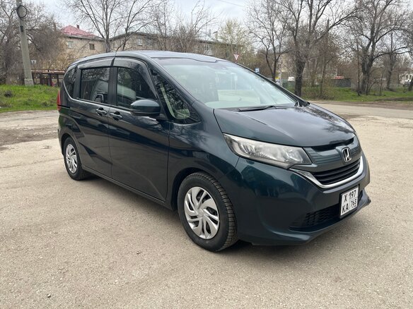 2019 Honda Freed II, зелёный, 1550000 рублей - вид 2
