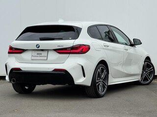 2022 BMW 1 серии 118i III (F40), белый, 1750000 рублей, вид 5