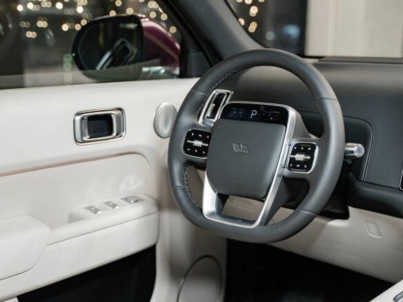 2025 Li Auto (Lixiang) L9 52.3 kWh I Рестайлинг, чёрный, 11990000 рублей - вид 9