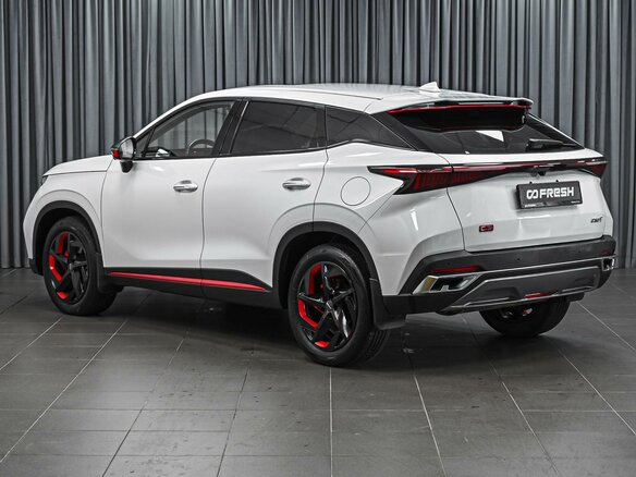 2022 Omoda C5 I, белый - вид 1