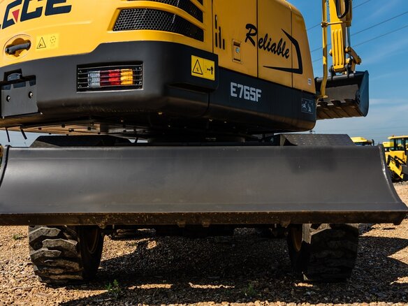 2025 LGCE E765F, жёлтый, 4700000 рублей - вид 12
