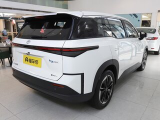 2026 Toyota bZ3X 50 kWh, белый, 2296000 рублей, вид 5