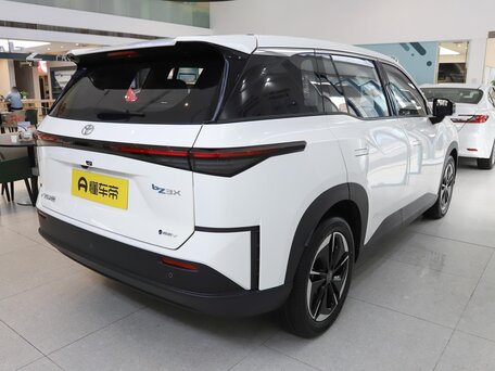 2026 Toyota bZ3X 50 kWh, белый, 2346000 рублей, вид 5
