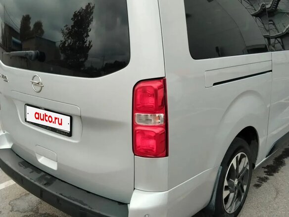 2021 Opel Zafira Life M I, серебристый, 3700000 рублей - вид 6