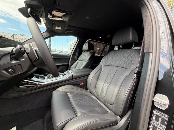 2025 BMW X7 40d I (G07) Рестайлинг, чёрный, 12290000 рублей - вид 7