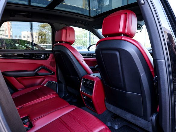 2020 Porsche Cayenne III, чёрный - вид 13