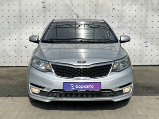 2017 Kia Rio III Рестайлинг, серебристый, 870000 рублей, вид 2