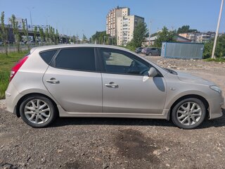 2011 Hyundai i30 I Рестайлинг, бежевый, 630000 рублей, вид 3