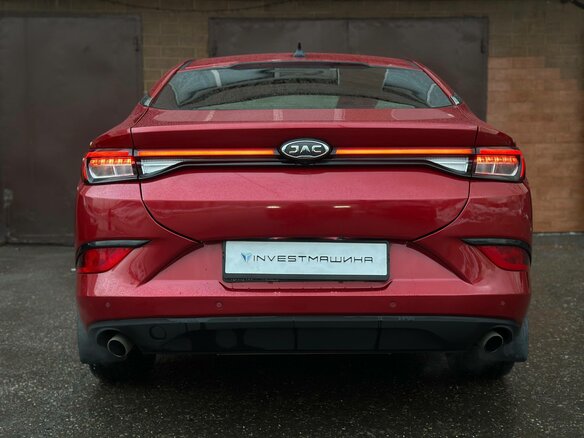 2022 JAC J7 I, красный, 650000 рублей - вид 5