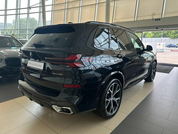 2026 BMW X5 40i IV (G05/G18) Рестайлинг, чёрный, 15700000 рублей - вид 3
