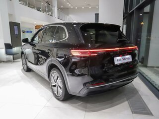 2026 Geely EX5 Гибрид EM-R, чёрный, 3830000 рублей, вид 3