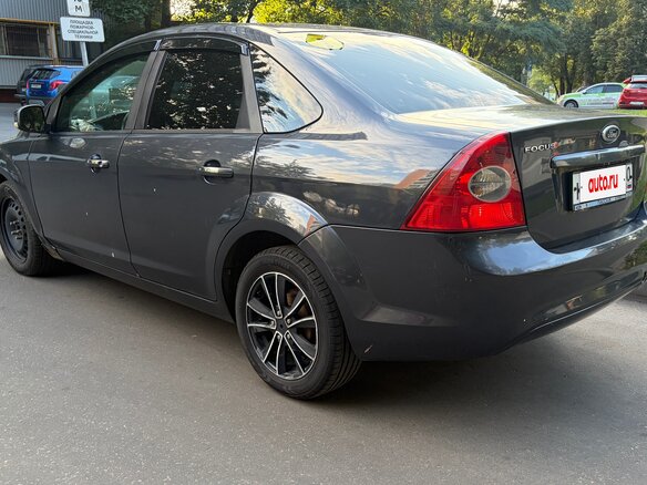 2009 Ford Focus II Рестайлинг, серый, 420000 рублей - вид 3